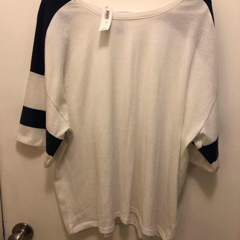 Old Navy White and Navy T-Shirt